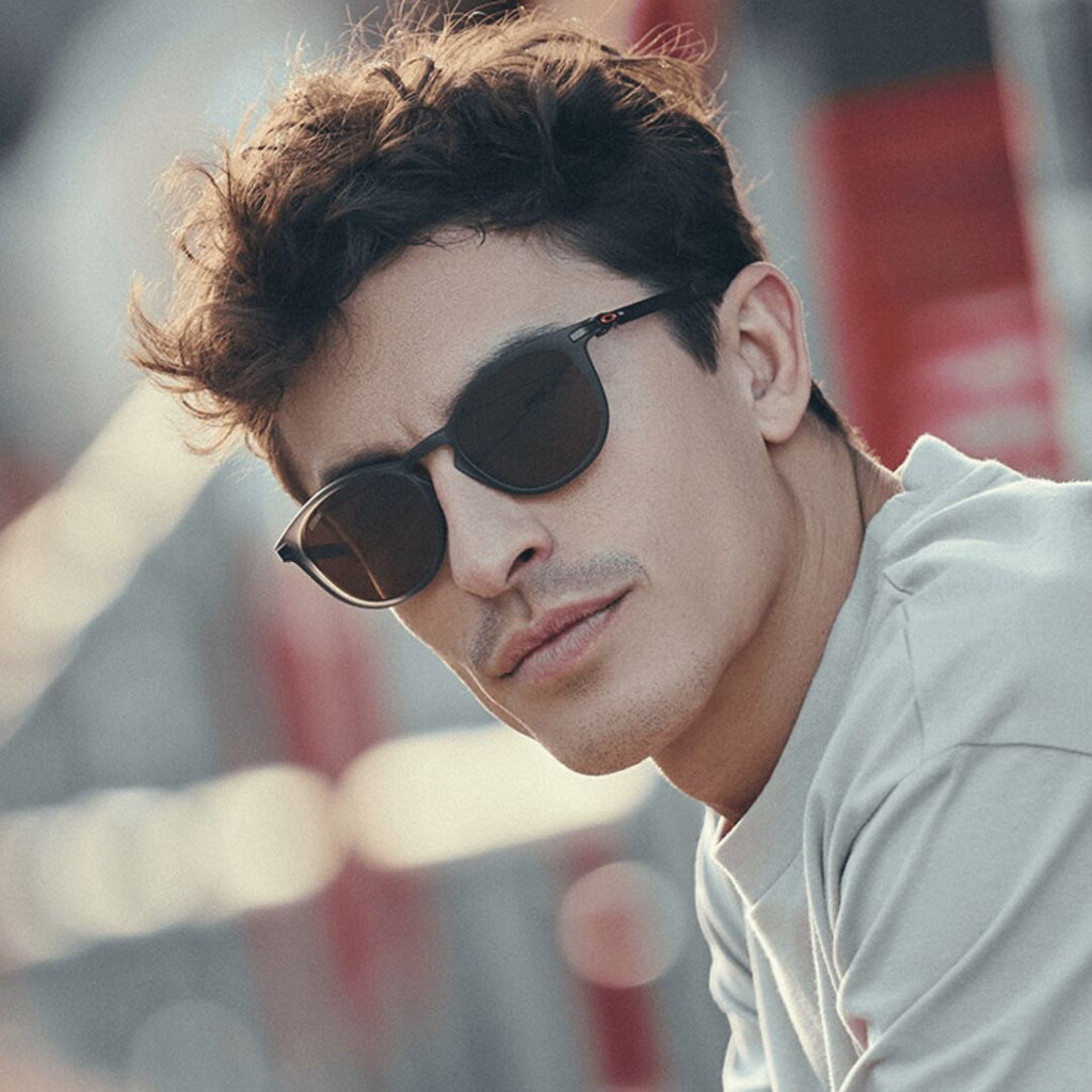 Oakley Pitchman R OO9439